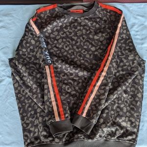 Sarah's Day x White Fox Camo Oversized Sweater M